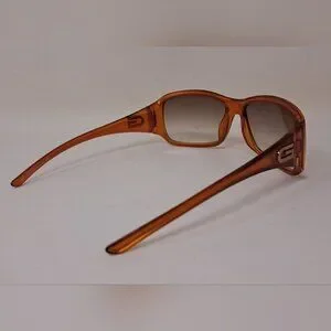 美品 GUCCI sunglasses グッチ サングラス y2k GG2550 美品 GUCCI sunglasses グッチ サングラス y2k GG2550 - メルカリ